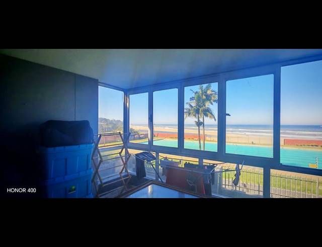 3 BEDROOM APARTMENT FOR SALE IN MARGATE BEACH